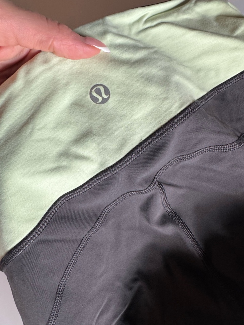 Lululemon Two-Tone High-Waist Leggings in Light Green & Black